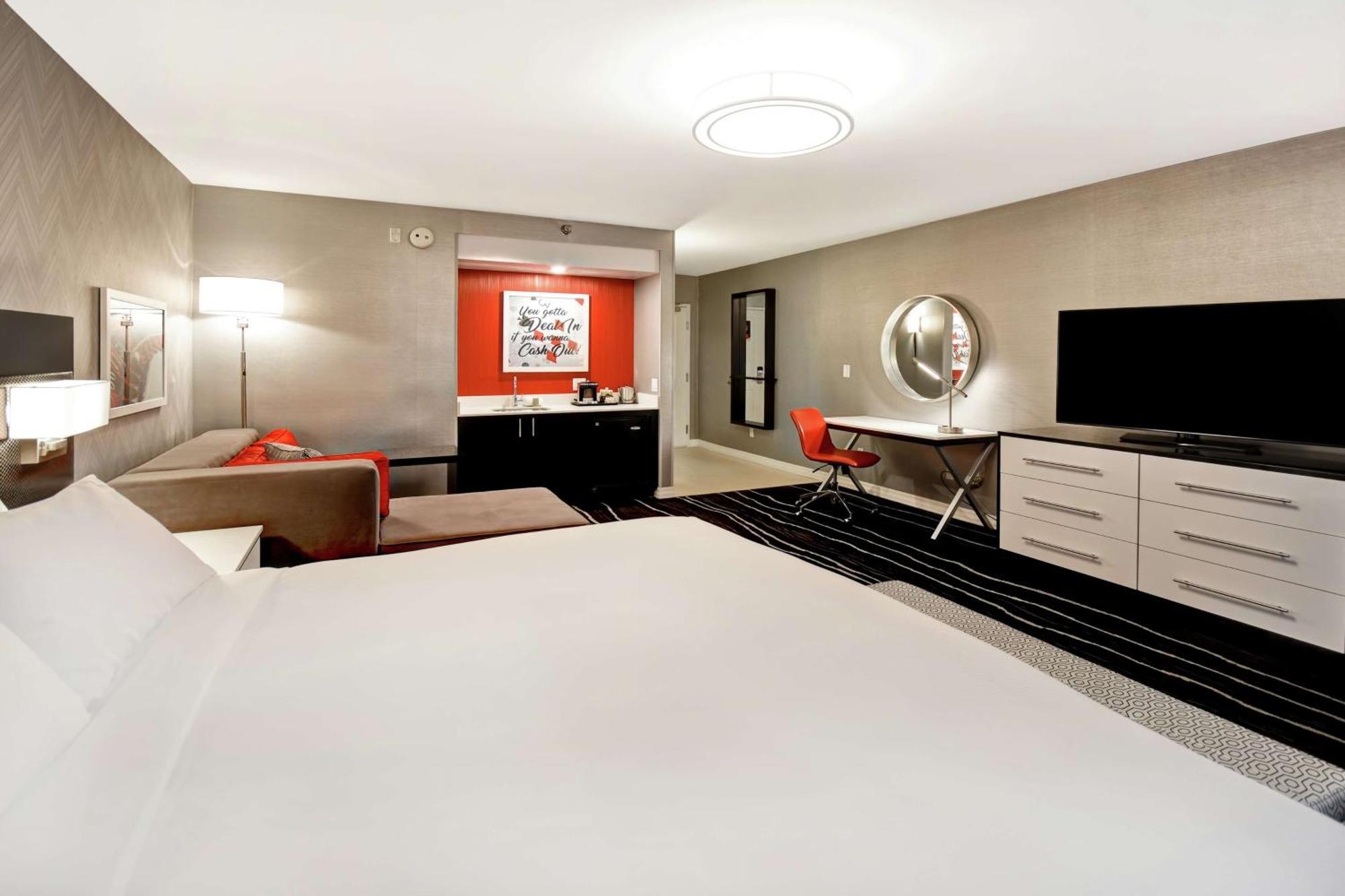 Doubletree By Hilton Deadwood At Cadillac Jack'S Bagian luar foto