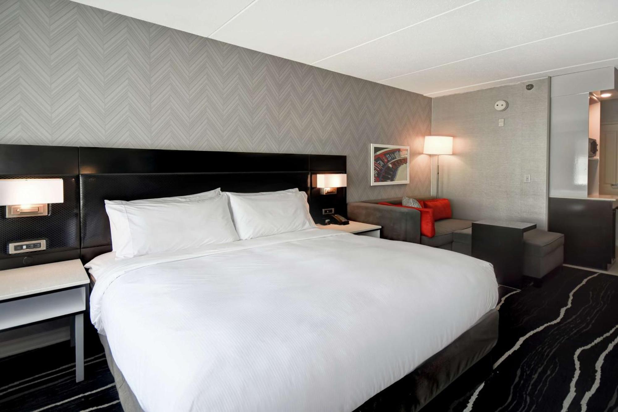 Doubletree By Hilton Deadwood At Cadillac Jack'S Bagian luar foto