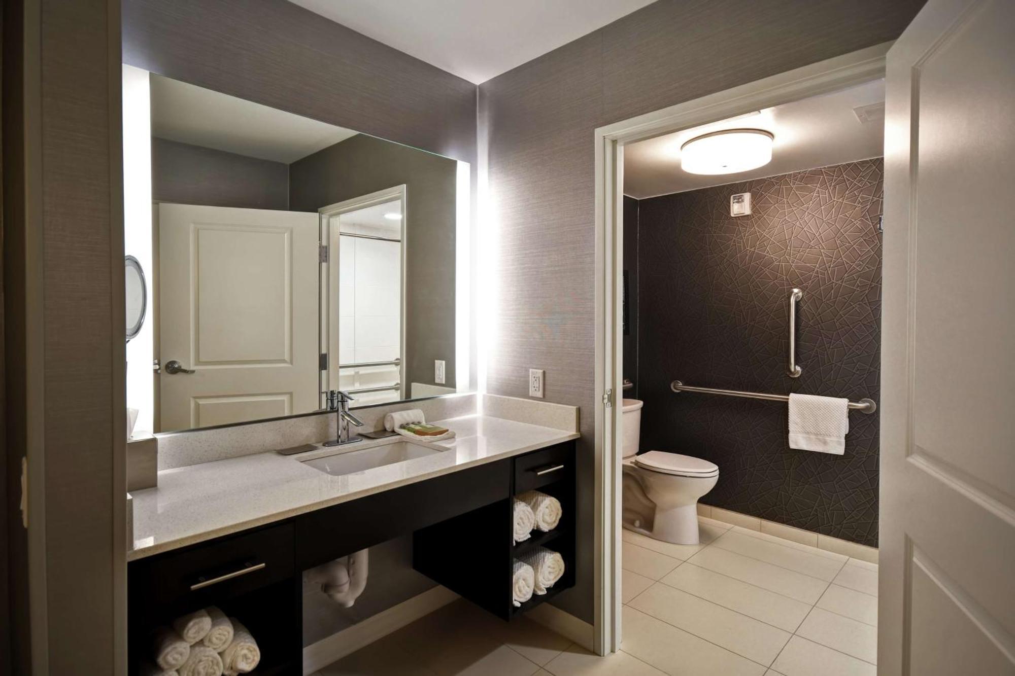 Doubletree By Hilton Deadwood At Cadillac Jack'S Bagian luar foto